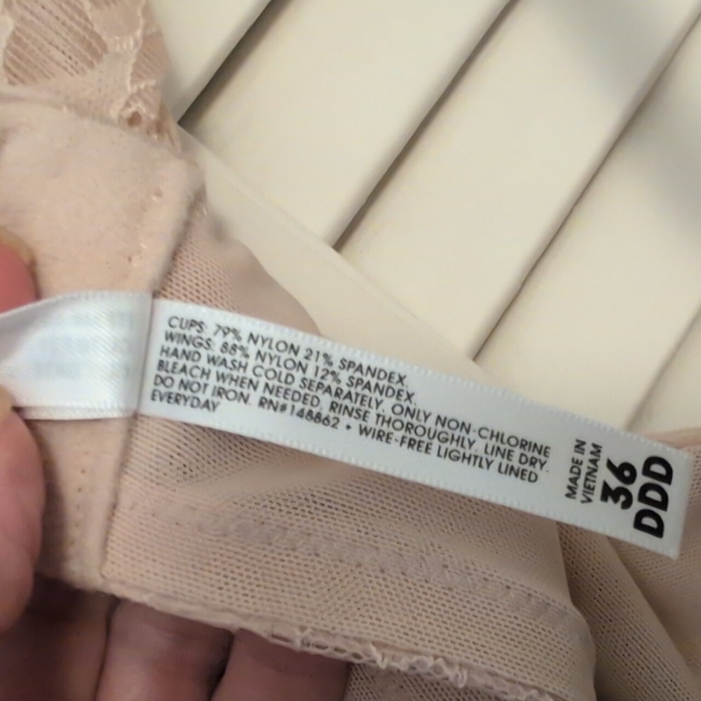 NWT Torrid Seamless 36DDD - Picture 7 of 7